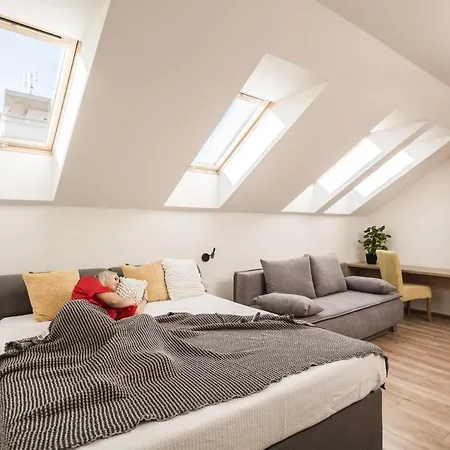 Flexihome Sk - Komenskeho - Private Parking Spot - Ultra Modern And Stylish Apartment Kosice
