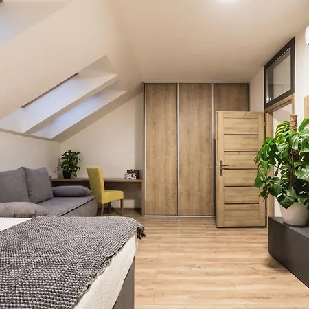 Flexihome Sk - Komenskeho - Private Parking Spot - Ultra Modern And Stylish Kosice