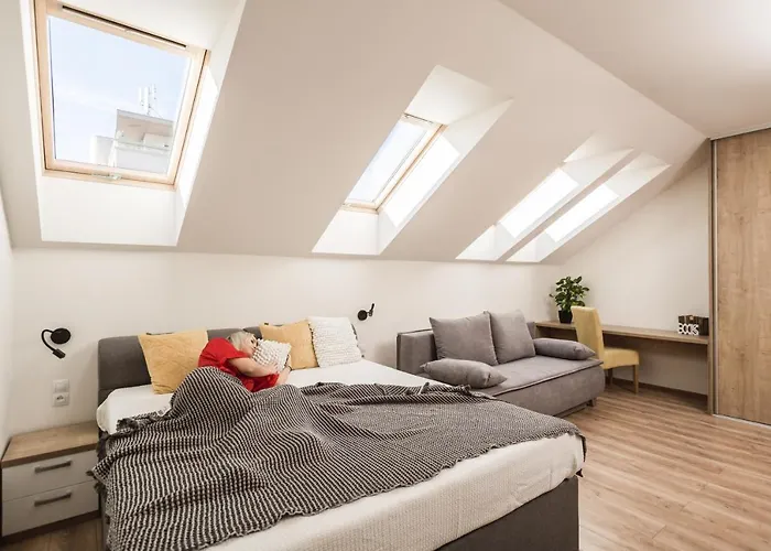 Flexihome Sk - Komenskeho - Private Parking Spot - Ultra Modern And Stylish Daire Kösice